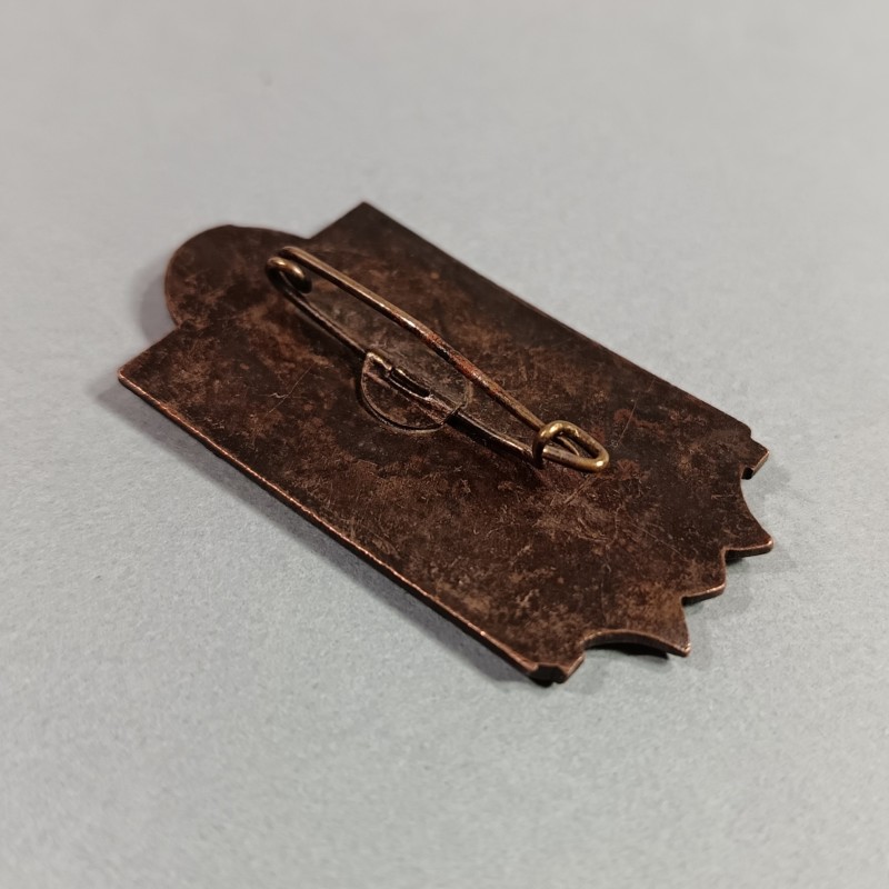 INSIGNE MILITAIRE SAPEURS POMPIER BATAILLON DE LA VILLE DE REIMS FABRICATION DES ANNEES 1940